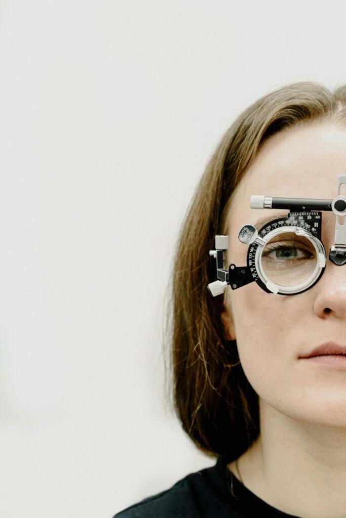 What’s the Difference Between an Optometrist and an Ophthalmologist?